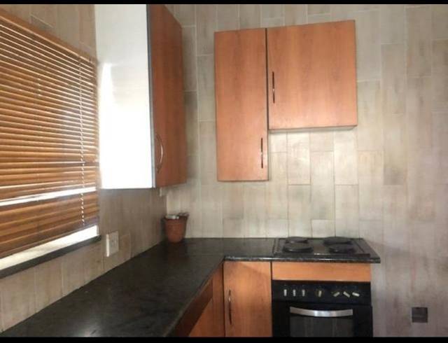 11 BEDROOM HOUSE FOR SALE IN TEDSTONEVILLE